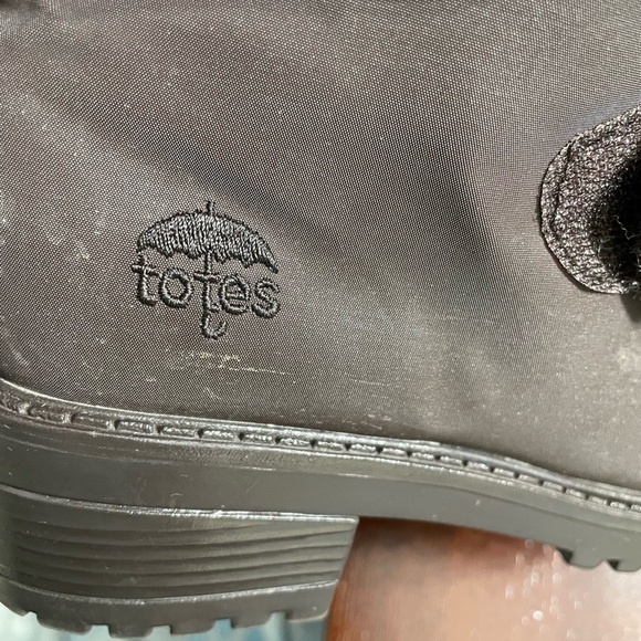 Totos women’s brown winter Ankle Boots size 7M - Picture 6 of 7